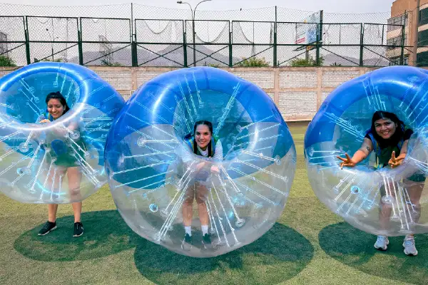 Transporte y montaje de Bubble Soccer