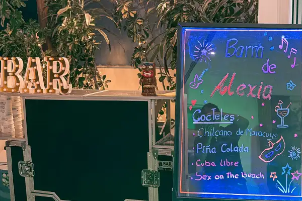 Paquete Barman y Barra Móvil - Kuai Entertainment
